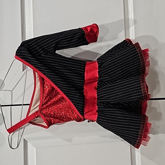 Dance costume - Picture 5 of 6